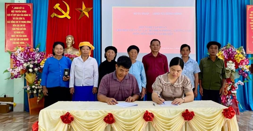 UBND xã Đông Minh phối hợp với Sở Tư pháp tỉnh Hà Giang, tổ chức tập huấn cho câu lạc bộ điểm về phòng, chống tảo hôn, hôn nhân cận huyết thống năm 2023
